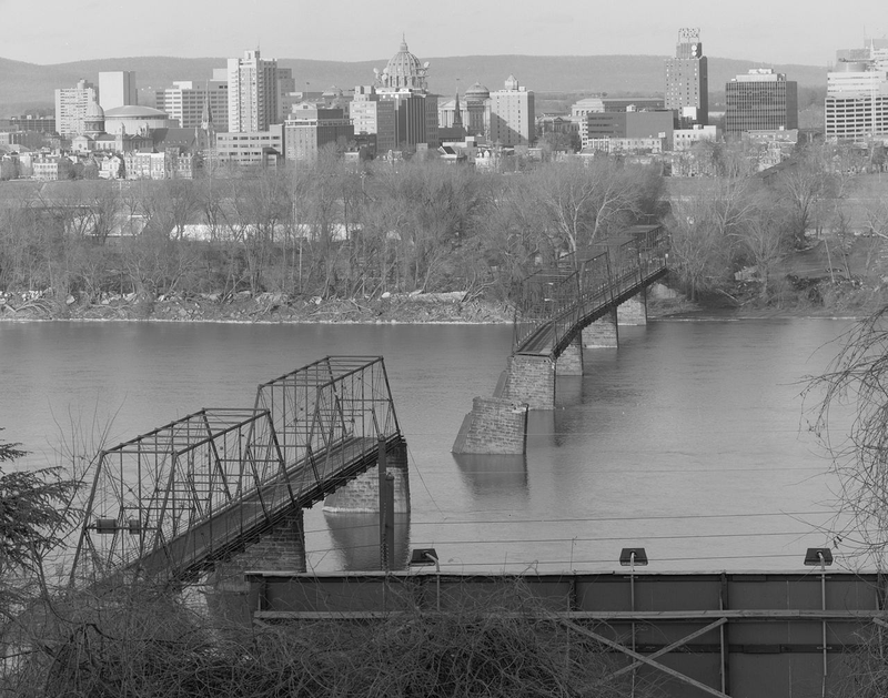 Imagen: El puente después de las inundaciones. Wikimedia Commons